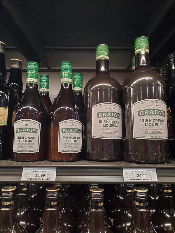 らちゅPuntoVenezia dalle radici ad oggi ReaLuna Pinot Grigio delle Venezie | Total Wine & More