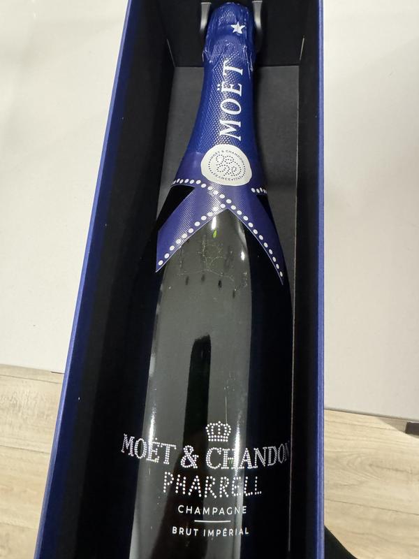 Moet & Chandon Rose Imperial Champagne | Total Wine & More