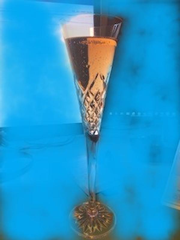 CHAMPAGNE VEUVE CLICQUOT-PONSARDIN BRUT ROSE N.V. – Bleu Provence