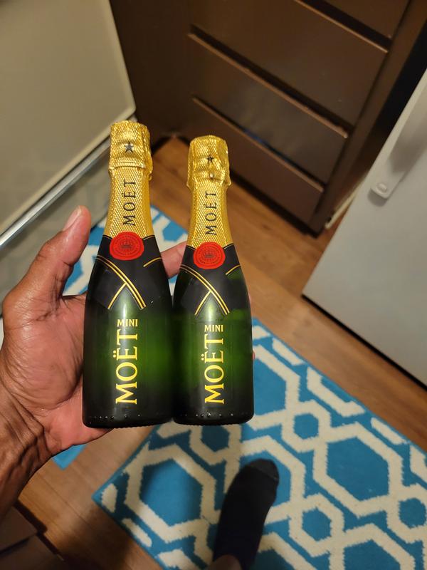 Moet & Chandon Imperial Brut Champagne | Total Wine & More Moet & Chandon Imperial Brut Champagne | Total Wine & More