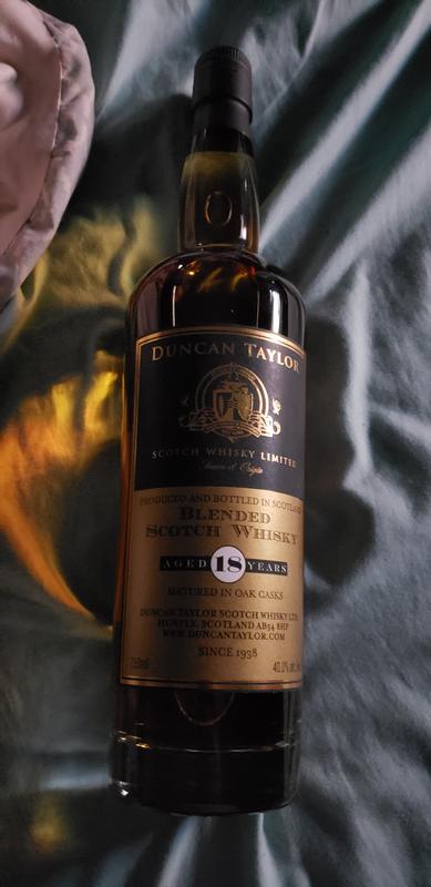 Duncan Taylor Blended Scotch Whisky 18 Yr | Total Wine & More