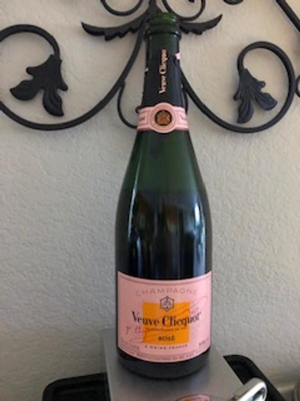 Veuve Clicquot Rich Rosé Champagne 750ml