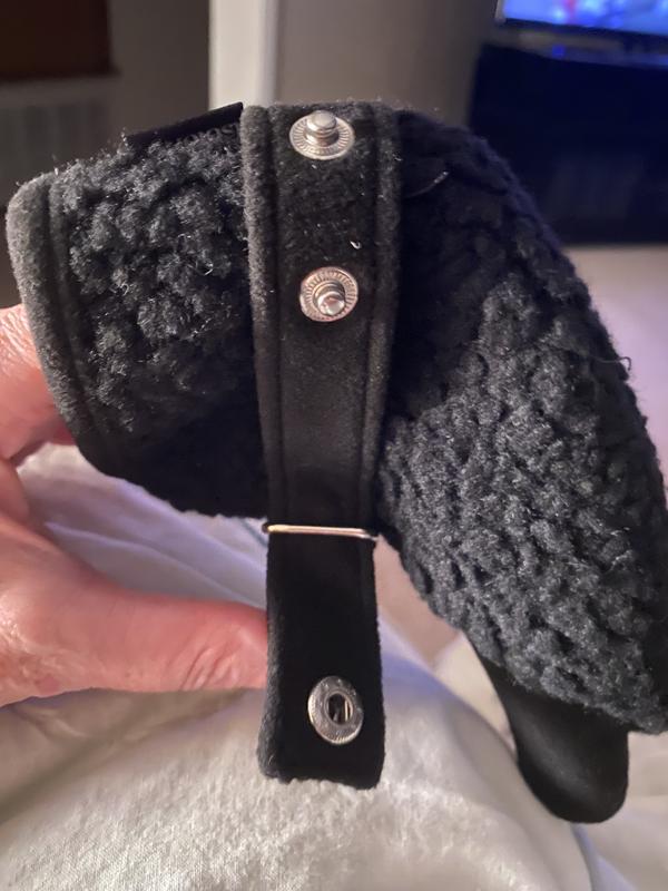 Wrist area has adjustable snaps to accommodate your wrist size