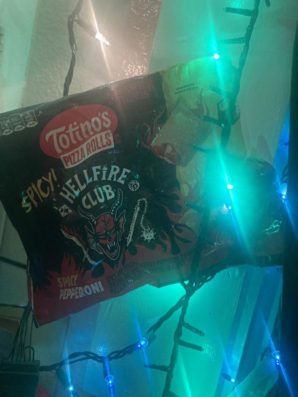 lil鉄火巻　チャリハロウィン使用 Totino's™ Spicy Hellfire Club Cheese Pizza Rolls™ | Pizza Rolls