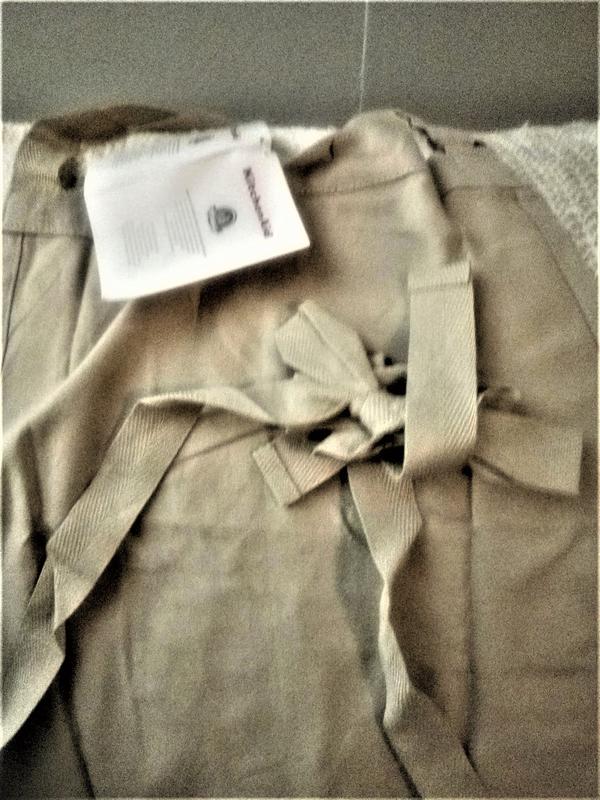 Very well made apron .