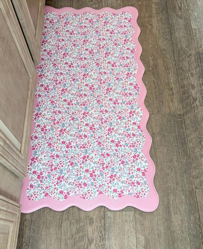Draper James Field Flowers Scallop Edge Comfort Kitchen Mat, 39