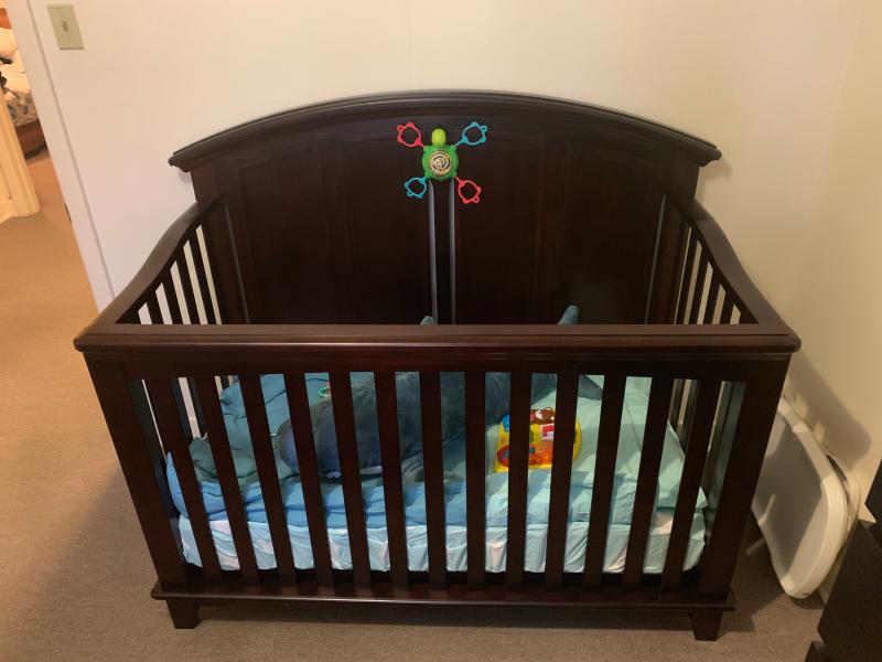 Discontinued cribs from outlet babies r us