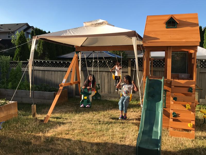 Kidkraft Ridgeview Deluxe Clubhouse Wooden Swing Set Toys R Us