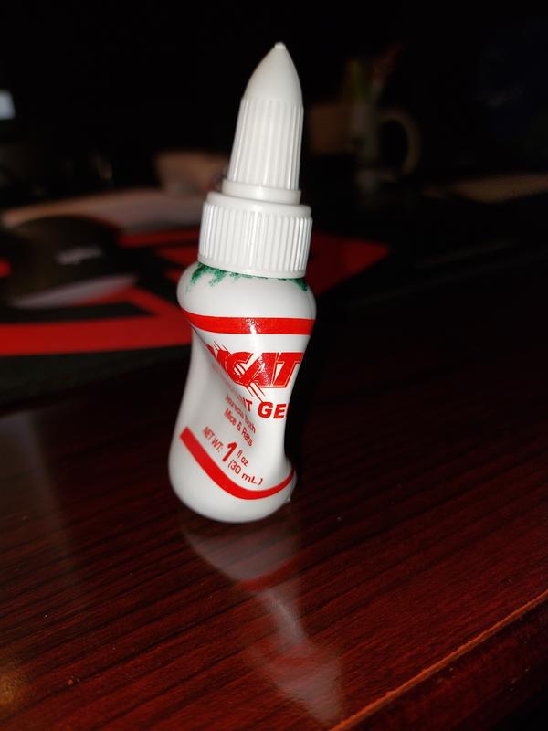 TomCat attractant gel works SO WELL (got 3 dead in as many days)… Just  remember to stash it where the mice won't find it:/ they tore through it an  drank half:) 
