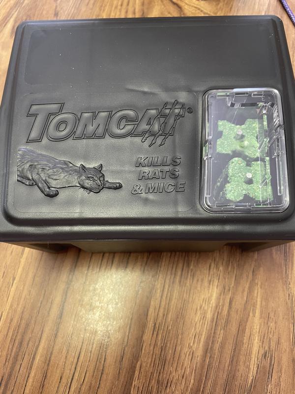 TOMCAT Rat and Mouse Killer Child and Dog Resistant Refillable