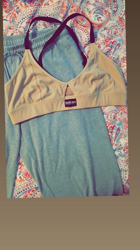 Review Thumbnail Image 0 379980559