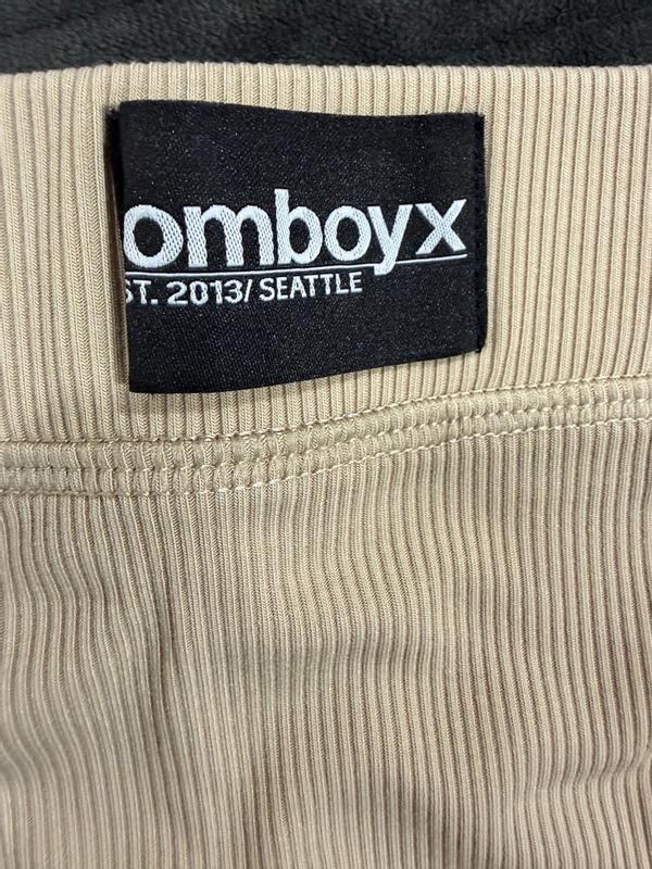 Review Thumbnail Image 0 382146653