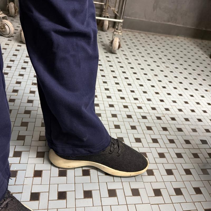 Review Thumbnail Image 0 382179986