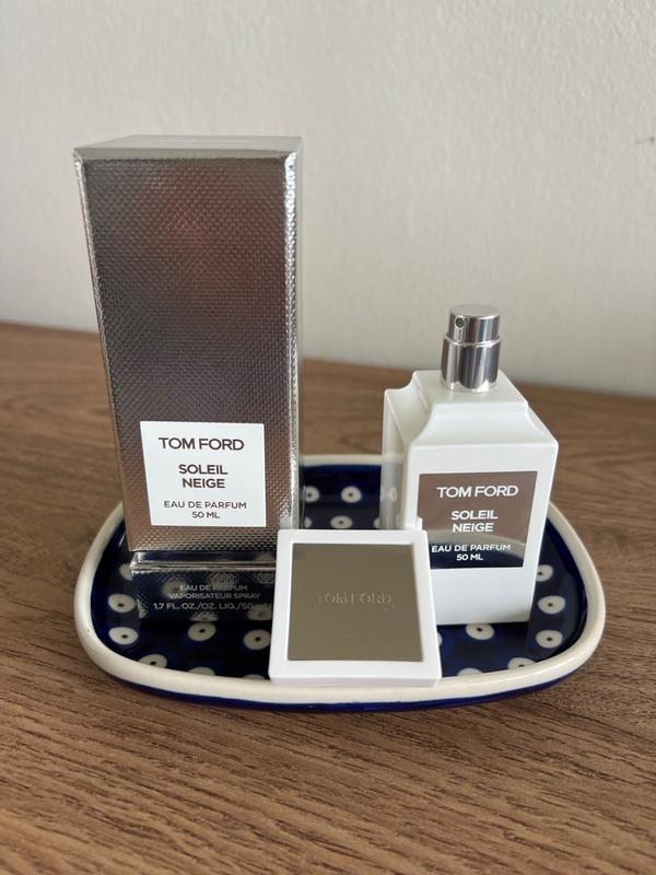 香水(ユニセックス) TOM FORD SOLEIL NEIGE Eau de Parfum 50ml Tom Ford Private Blend Soleil Neige 50ml Eau De Parfum Spray