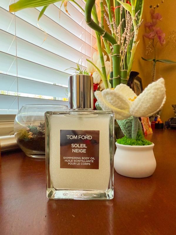 Tom Ford Soleil Neige Shimmering Body Oil, 3.4-oz. - Macy's