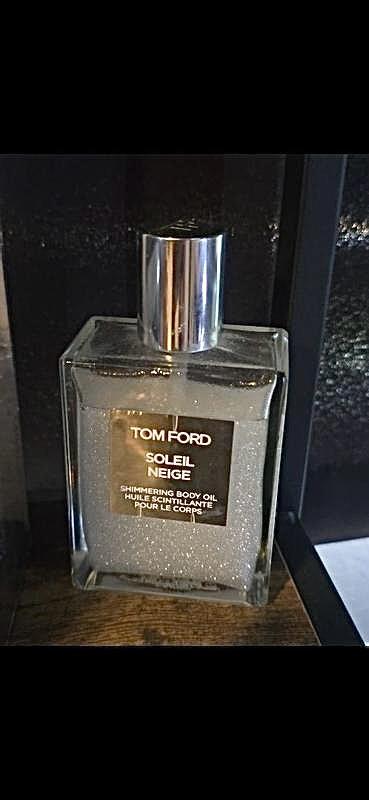Customer photo for "Nourishing and lovely scent!"
