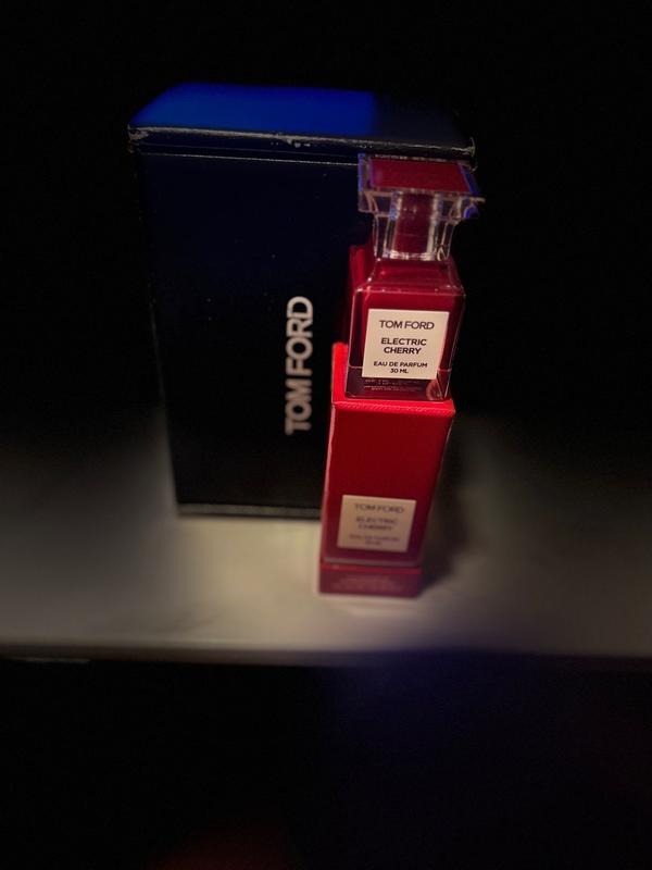 Tom Ford Electric Cherry Eau de Parfum – bluemercury