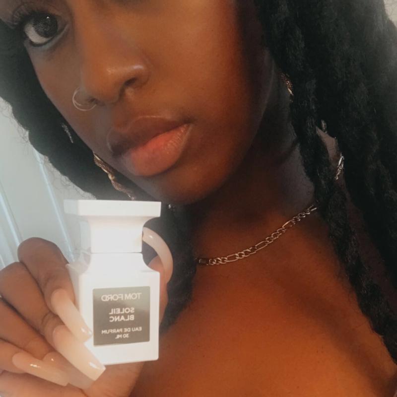 Customer photo for "Tom Ford"