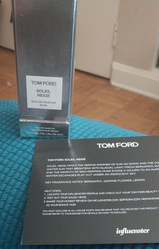 Tom ford best sale soleil neige notes