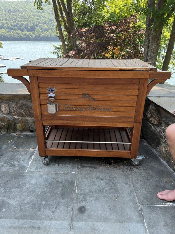 Backyard Oasis Insulated Rolling Cooler