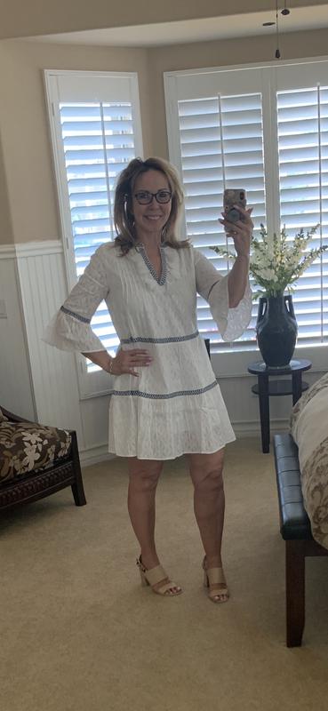 Beautiful summer dress..May run a tad big...
