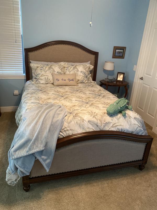 Customer carousel item 1.