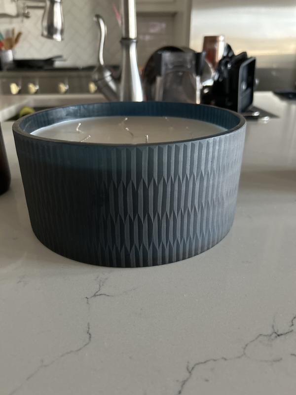 Island Blend 57-oz. Cut Glass 7-Wick Candle