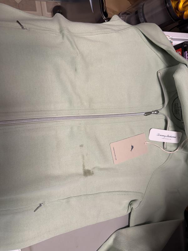 Customer photo for "Wet shipping package = stained product"