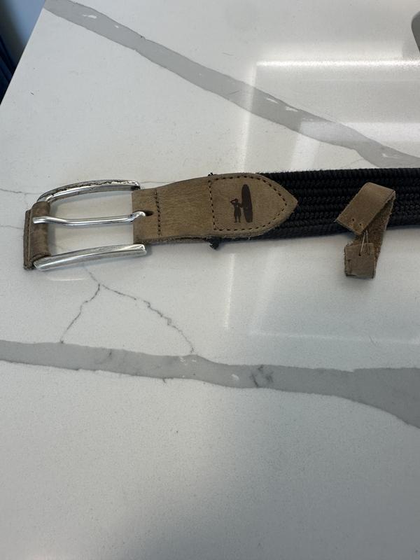 Belt has cheap staples didn't last long