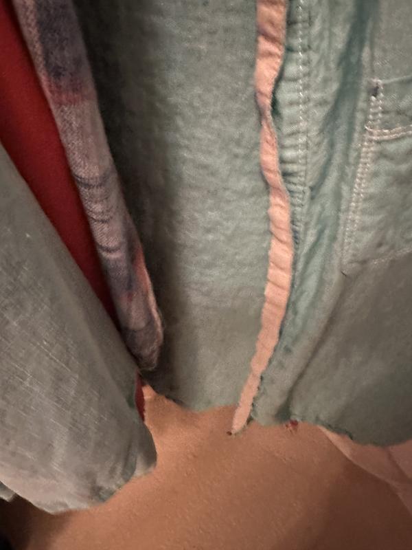 Customer photo for "Defect in the material too late to send back"