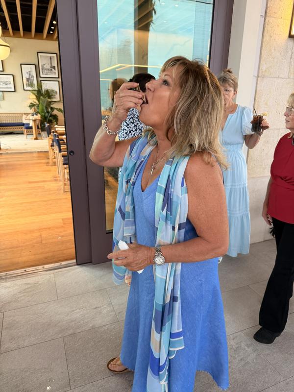 Review Thumbnail Image 0 299908670