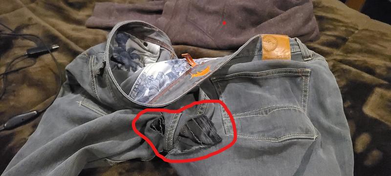 Customer photo for "Heart broken - defective?"