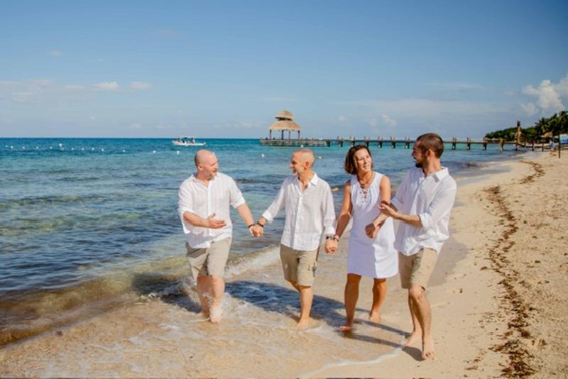 Customer photo for "Love my favorite vacation dress!"
