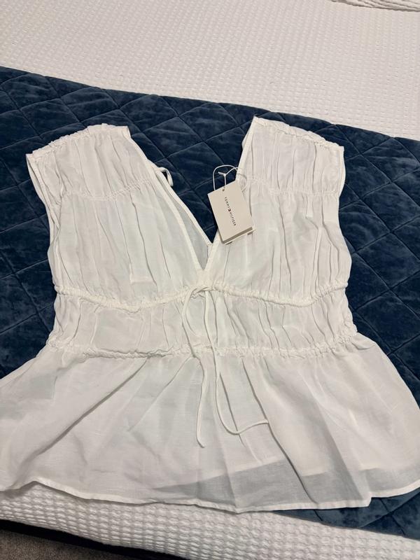 Customer carousel item 9.