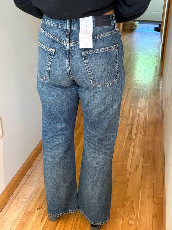 Customer carousel item 12.