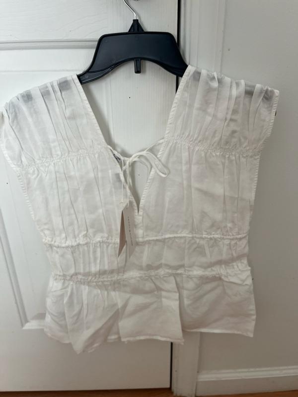 Customer carousel item 11.