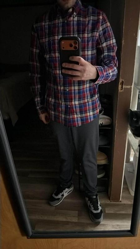 Customer carousel item 6.