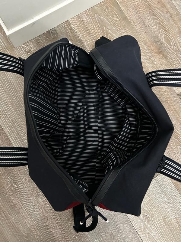 Customer carousel item 11.