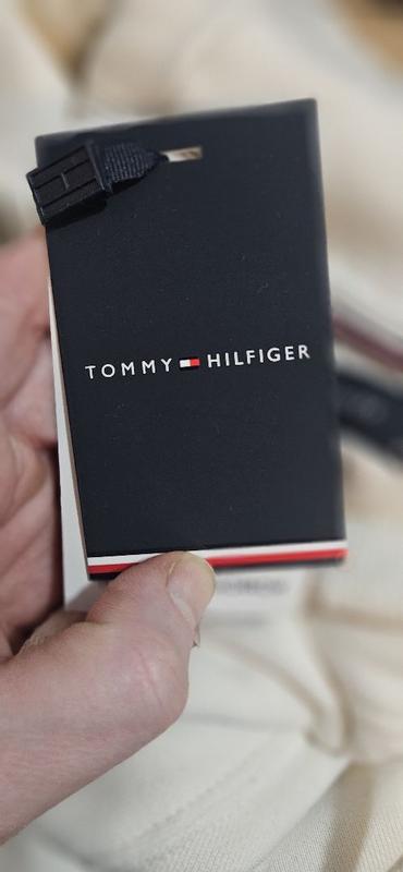 Customer carousel item 6.