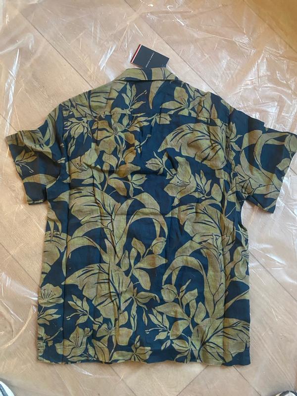 Customer carousel item 13.