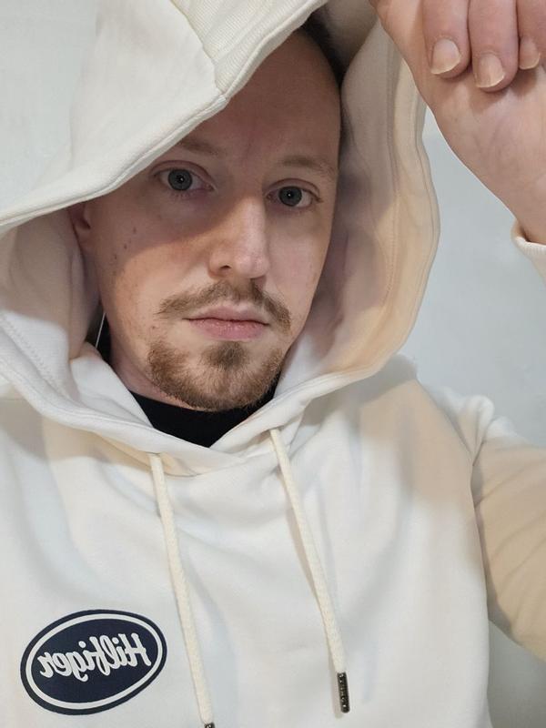 Customer carousel item 8.