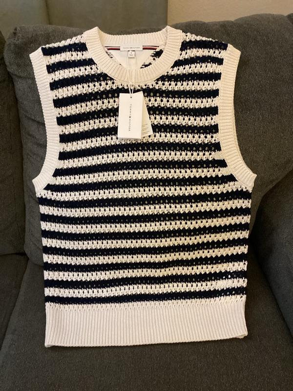 Customer carousel item 6.