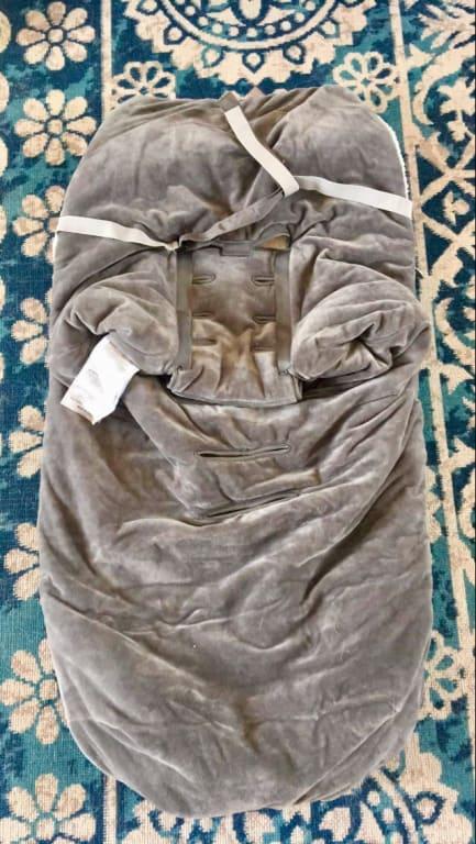 Quick & easy to install from stroller to car seat!