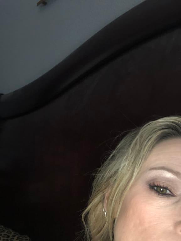 Works for anyone!!! Everyday or evening glamour anytime of year