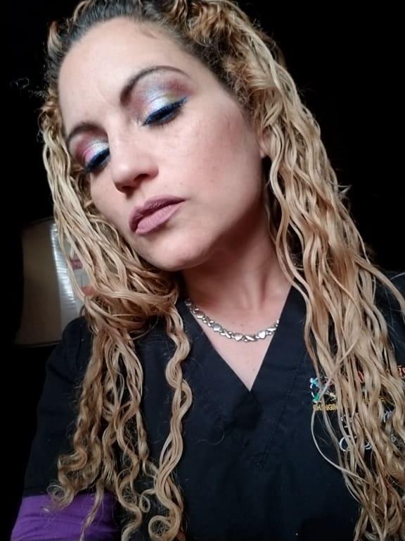 Love this Queen B color and the eyes are created using the Life's a Festival Unicorn palette a absolute must have for any makeup junkie