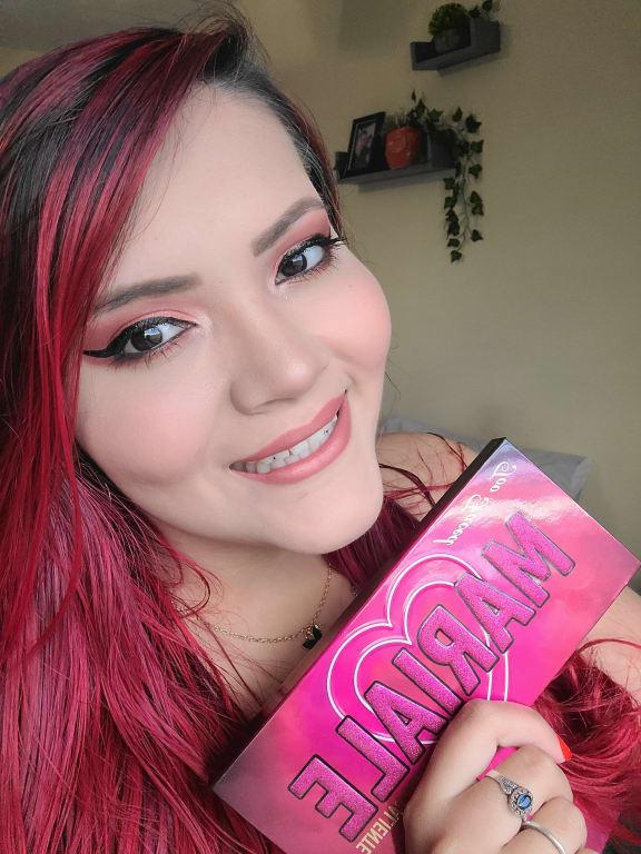 I'm not a make-up artist but I love make-up!