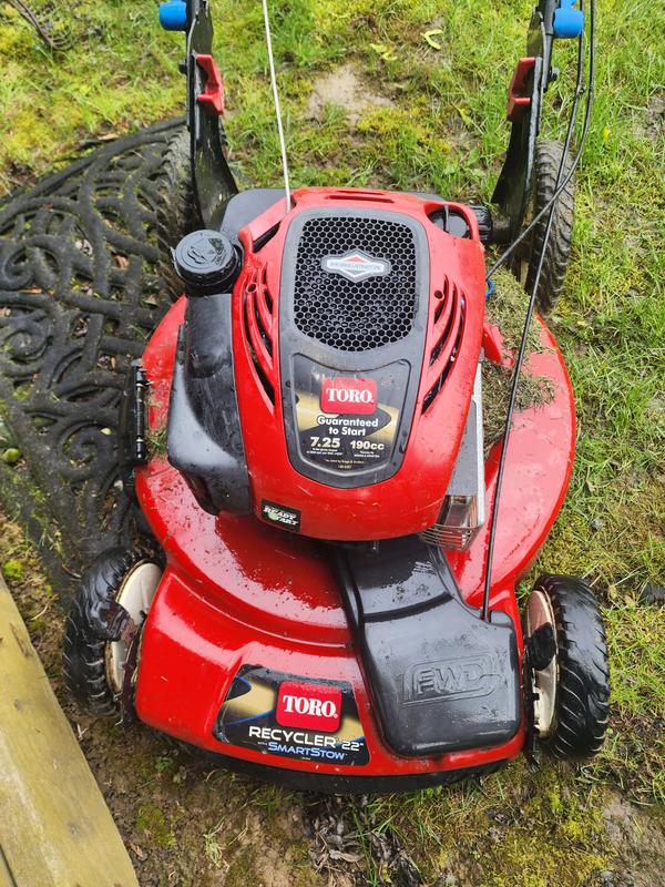 22 SMARTSTOW Personal Pace Auto Drive Mower Toro