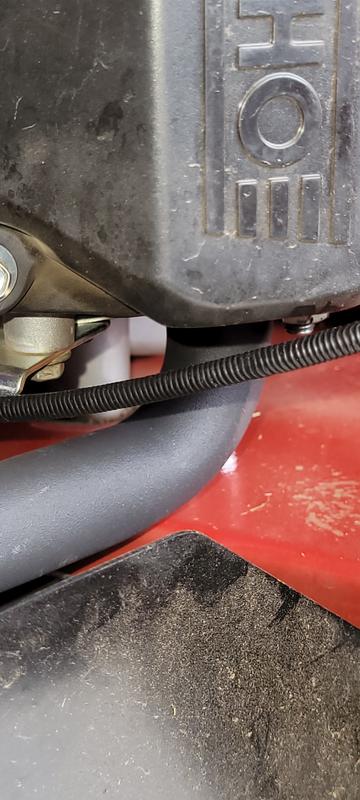 new choke cable located in same spot as old choke cable