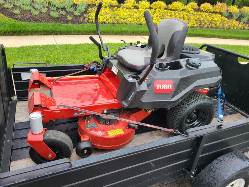 Customer photo 7 of the 34 in. (86 cm) TimeCutter® Zero Turn Mower