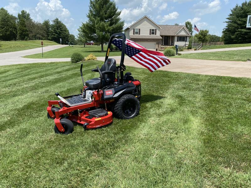 2000 Series MyRIDE HDX 52 132 cm 23.5 HP 77290 Toro
